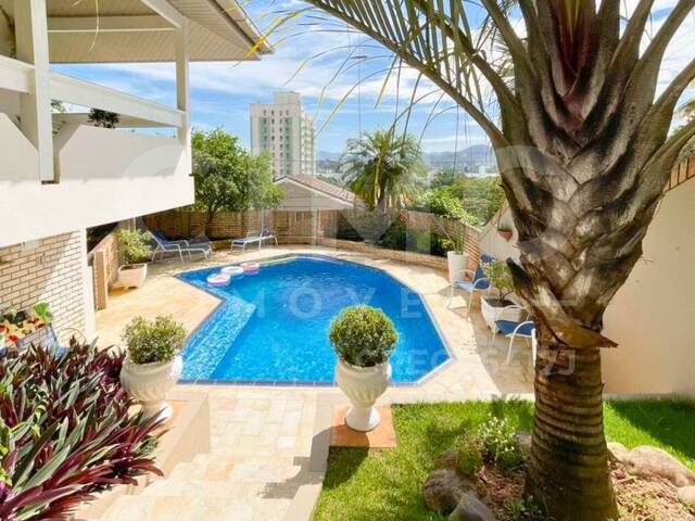 #1638 - Casa para Venda em Blumenau - SC - 2