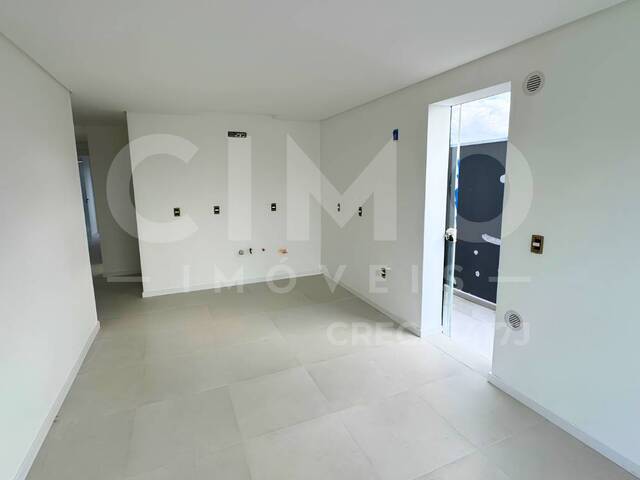 Apartamento para Locação em Navegantes - 2