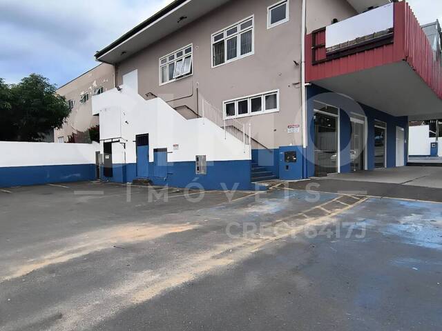 Galpão Vorstadt 1.200 m²